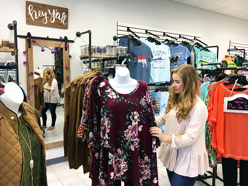 Elizabeth City Shops and Restaurants for Your Holiday List