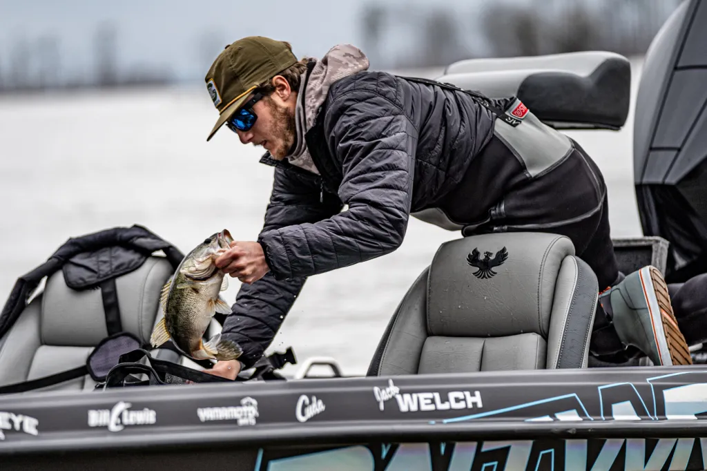 Hooked on the Harbor – Bassmaster Elite