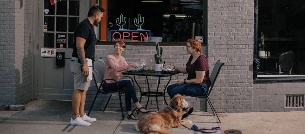 Outdoor Dining in Downtown E-City